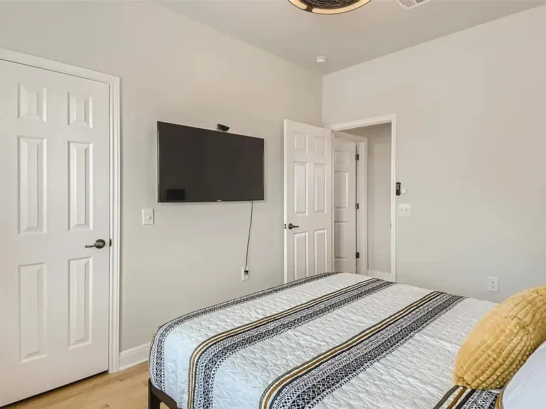 311 Blackson Ave #A — Photo 21