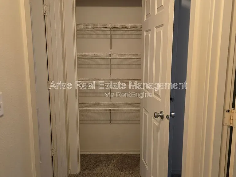 803 SE Kierra Pl — Photo 12