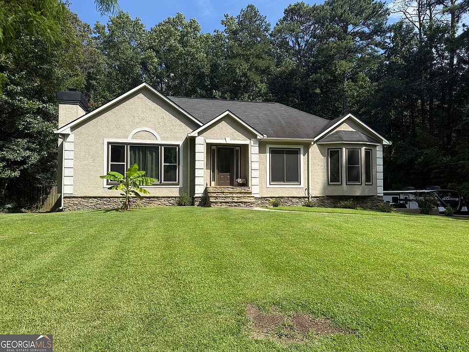 1st image of 145 London Ln