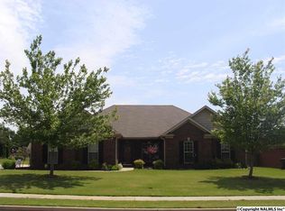 209 Magnolia Glen Dr, Huntsville, AL 35811