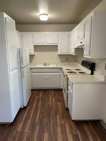 1st image of 5520 Foothill Garden Ct APT 20