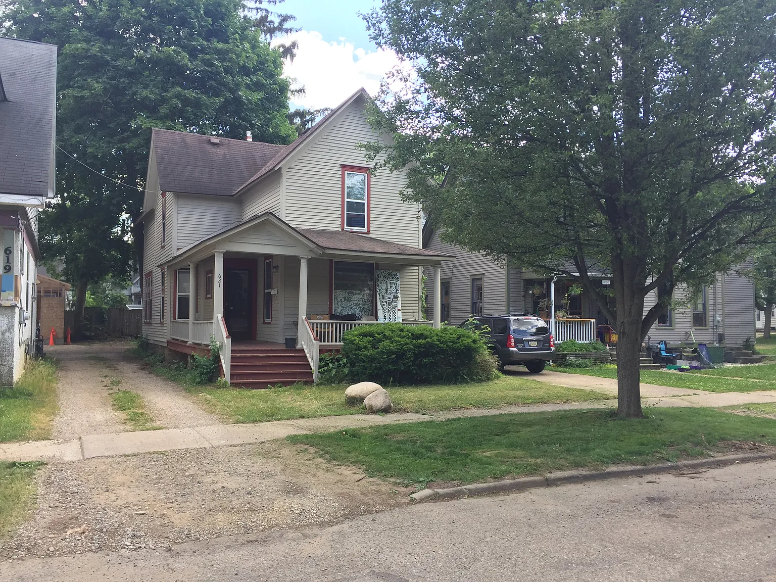 621 Minor Ave photo 1