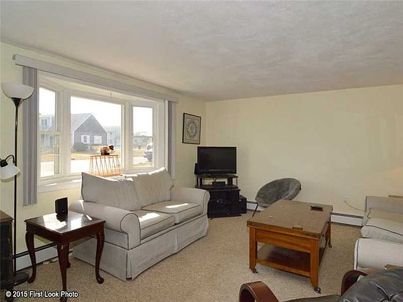 4th image of 34 Ashton Ln