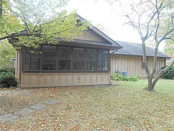 3rd image of 508 Flanders Ave