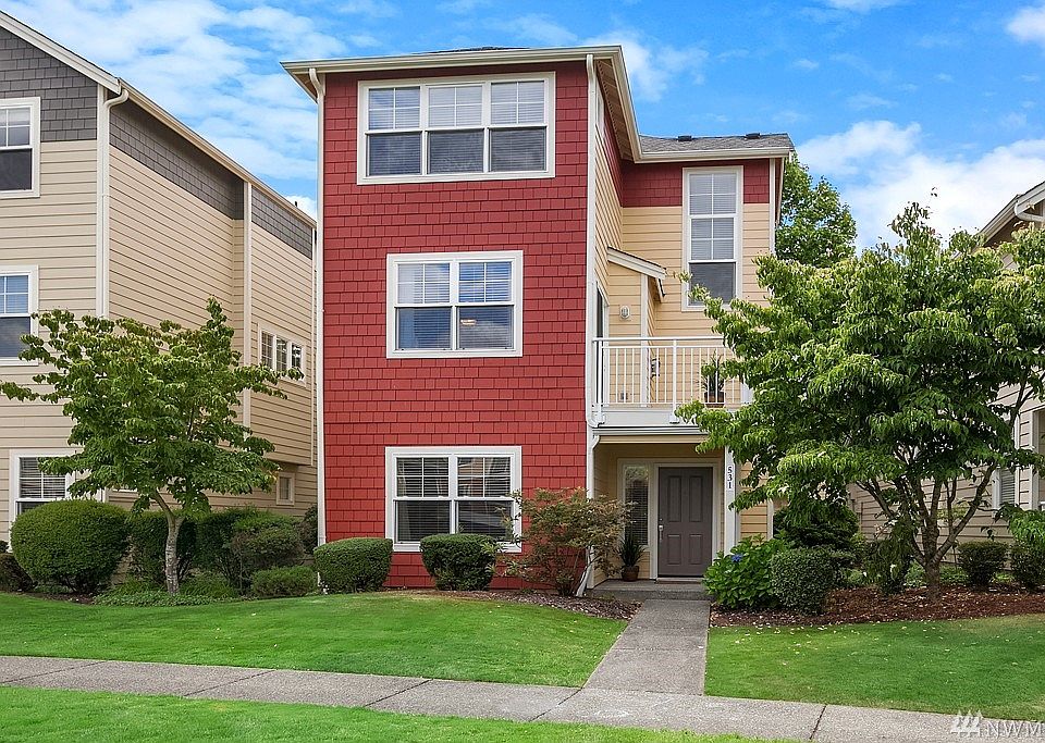 1st image of 531 225th Pl NE