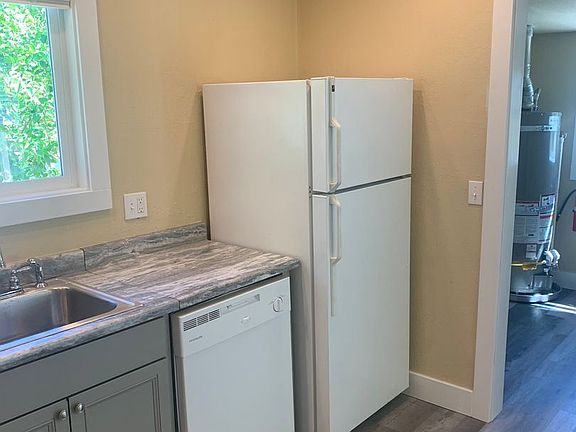3rd image of 7689 Lakeville Hwy APT 5