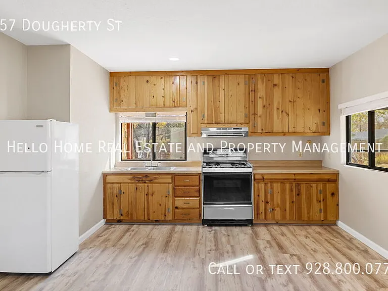 857 Dougherty St — Photo 21