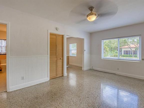 3rd image of 301 N Federal Hwy APT 1