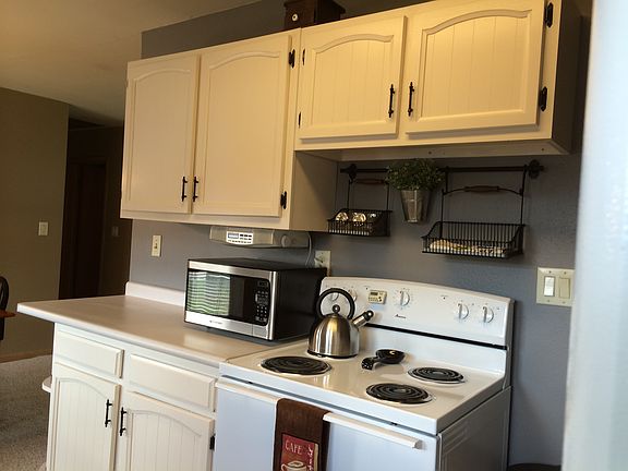 4th image of 2 Clark Cir