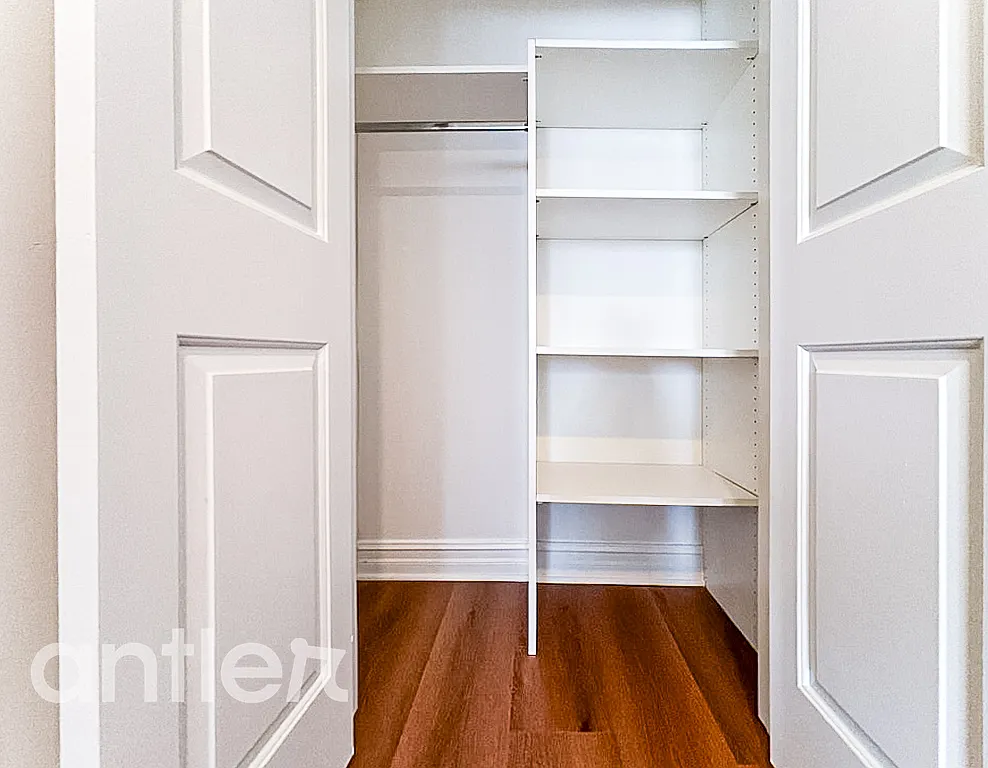2 bed, 2.5 bath, 1400 sqft, $4,495 — Photo 2