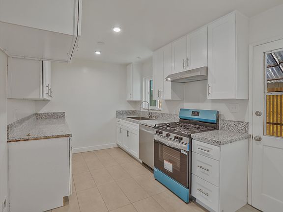 2nd image of 220 S 7th St #A