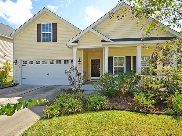 219 Maywood Dr, Moncks Corner, SC 29461