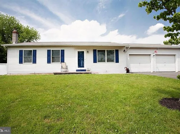 1251 Buddies Pl, Birdsboro, PA 19508