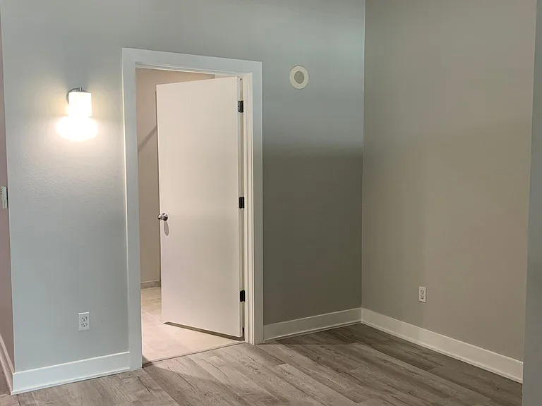 1208 E Kennedy Blvd #820 — Photo 7