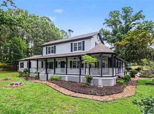 813 Sandy Creek Rd, Fayetteville, GA 30214