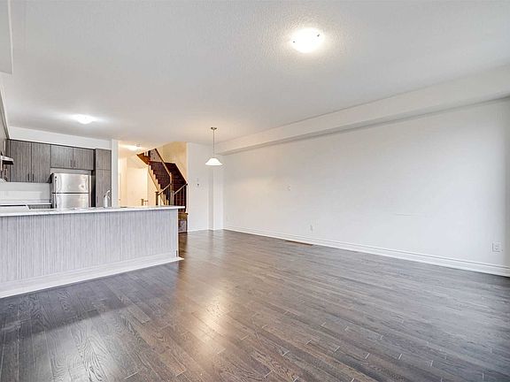5th image of 24 Briarfield Ave