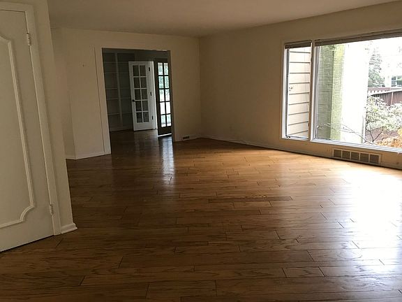 5th image of 2588 S Belvoir Blvd #2588