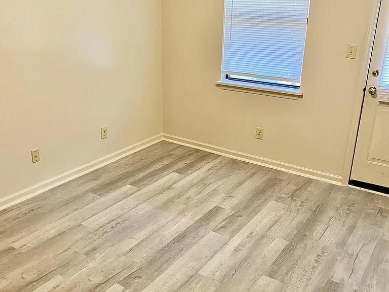1008 Peed Dr #11 — Photo 3