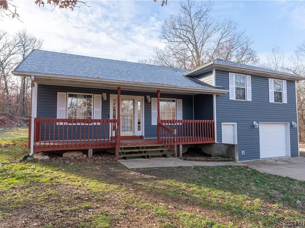 714 Twisted Oaks Dr, Camdenton, MO 65020