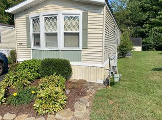 275 Valley View Dr, Oakdale, PA
