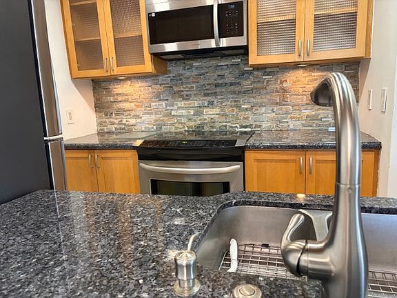 3rd image of 1407 NE 56th St APT 301