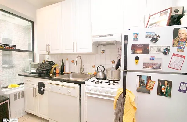 Rented by Corcoran | media 6