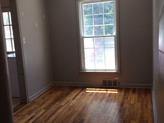2nd image of 4823 South St
