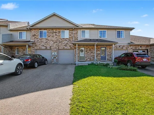15 Bryan Ct, Kitchener, ON N2A 4J4