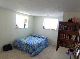 17382 Fleetwood Ln, South Bend, IN 46635