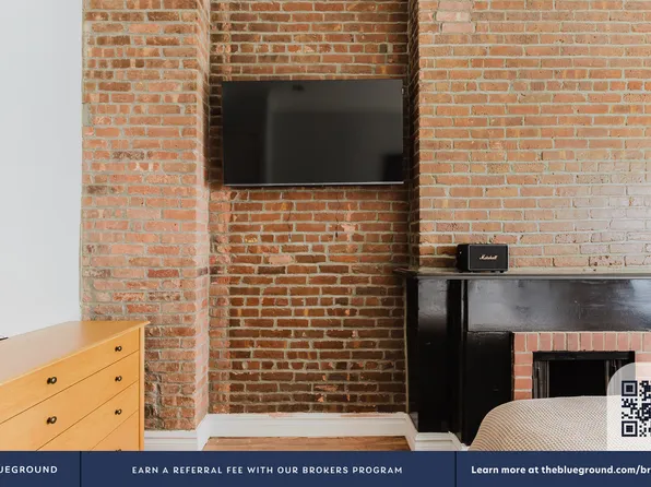 51 Leroy Street image 9 of 17