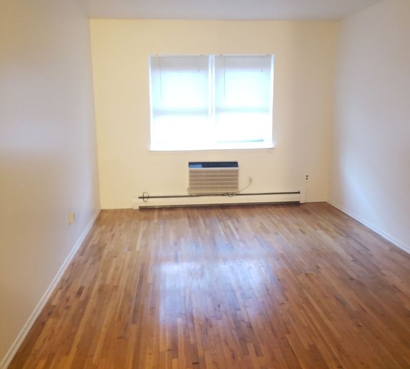 1st image of 2589 38th St APT 1