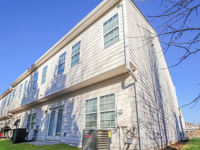 30 Madaline Ln — Photo 14