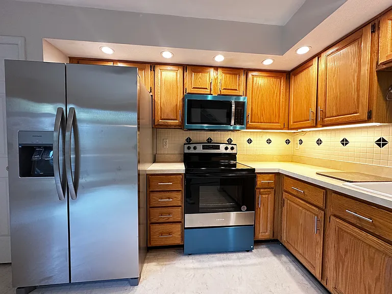 9799 Mock Orange Ct — Photo 11