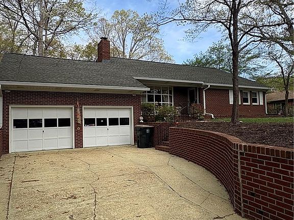 2nd image of 202 Brokenbridge Rd