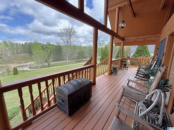 5th image of 333 Mountain Crest Dr