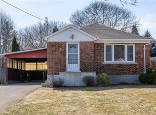 209 Bedford Rd, Kitchener, ON N2G3A5