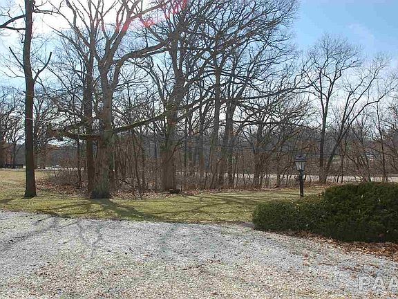 2nd image of 3141 W War Memorial Dr