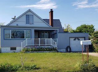 84 E Beach Promenade, Lindenhurst, NY