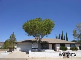 874 Crestwood Ln, Kingman, AZ 86409
