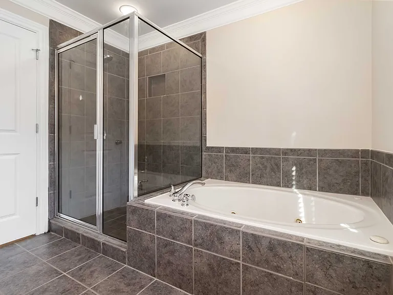 1529 Gilstrap Ln NW — Photo 16