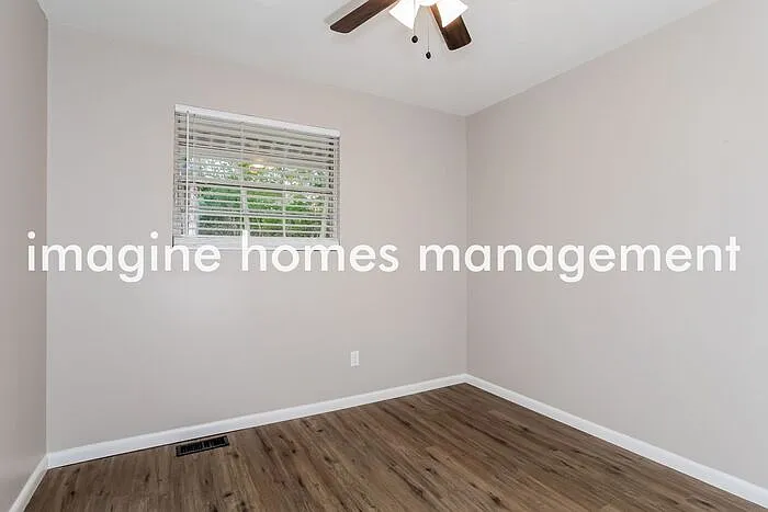 11489 Kenn Rd — Photo 8