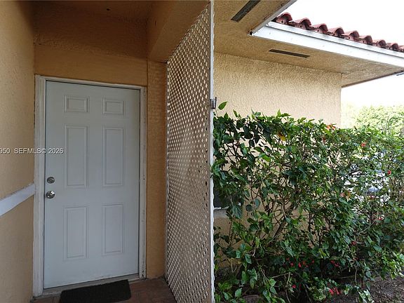2nd image of 11262 SW 74th St