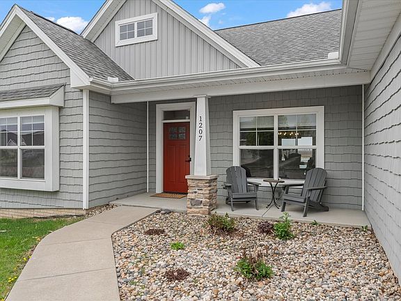 3rd image of 1207 Morningside