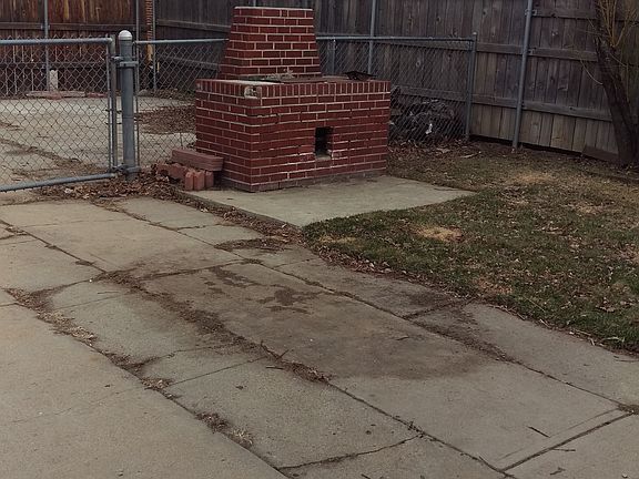 Off street parking fenced back yard