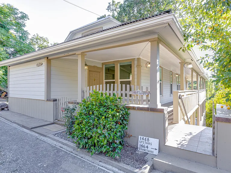 1464 S Main St — Photo 3