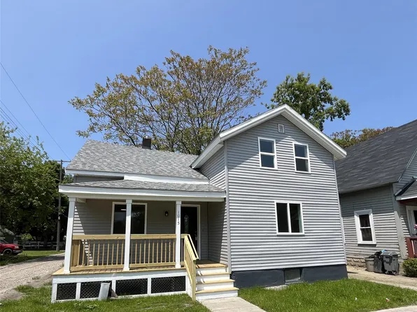 1015 9th St, Port Huron, MI 48060