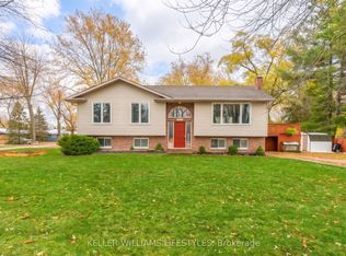 4547 William St, Plympton Wyoming, ON N0N1J6