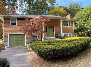 4 Eagle Dr, Franklin, MA 02038