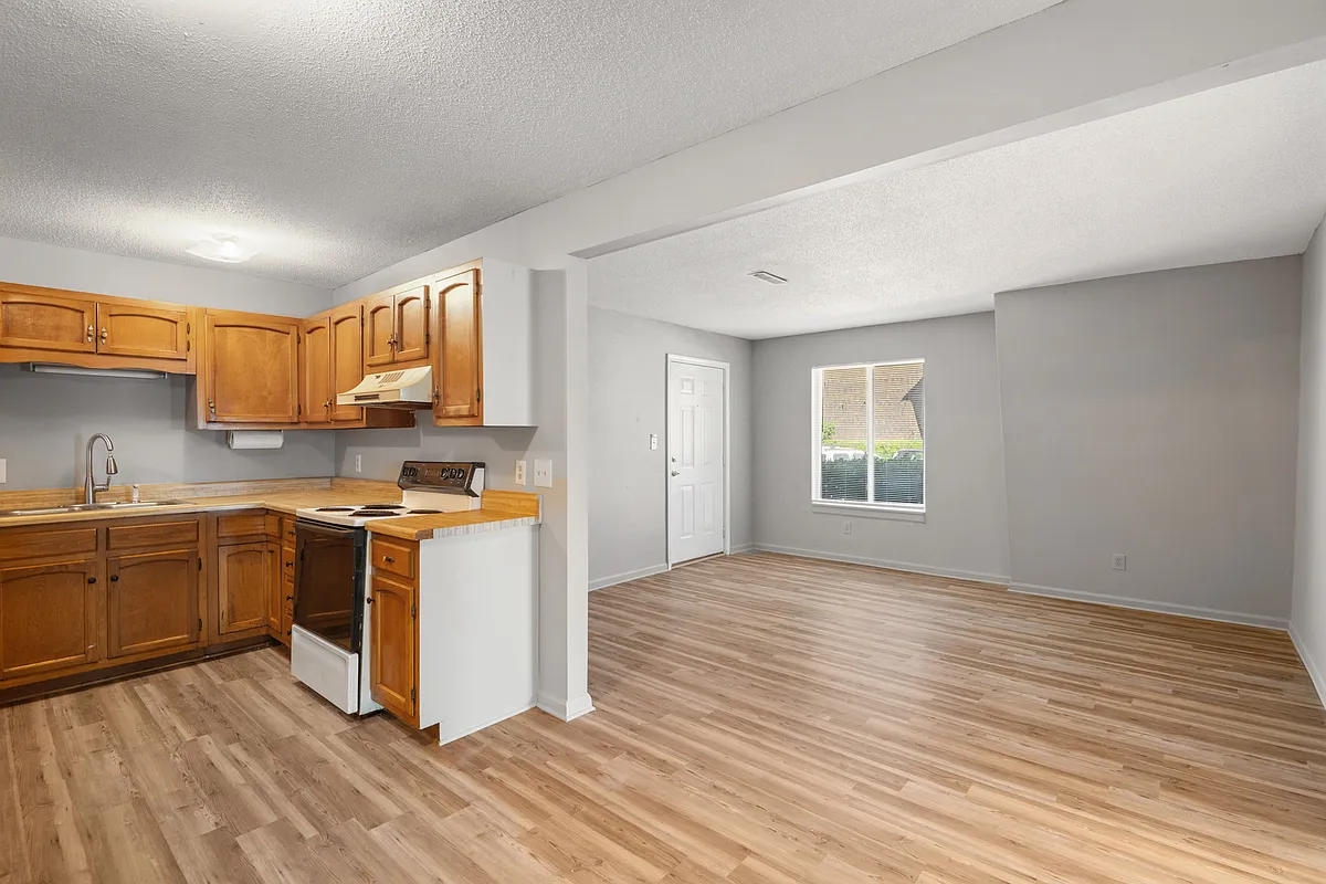 Building Photo - 511 Poplar St #C