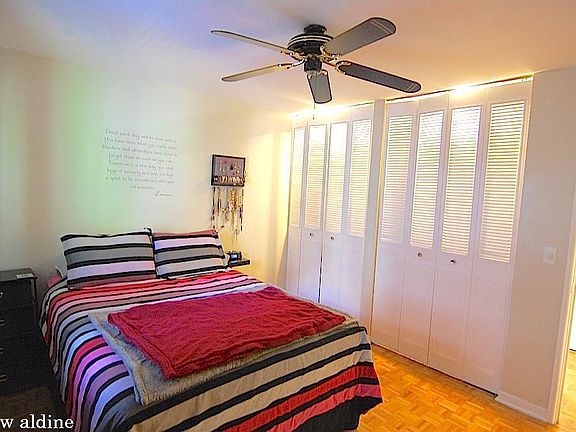 5th image of 420 W Aldine Ave #1812